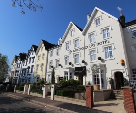 Queens Court Hotel