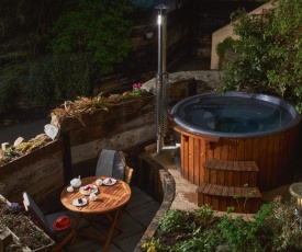 Swallows End - Apartment with hot tub, sauna and pool (Dartmoor)