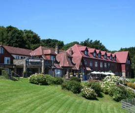 Sandy Cove Hotel