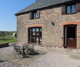 Chaffinch Cottage, Newhouse Barton Cottages