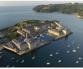 Royal William Yard Sea View Apartment