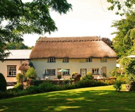 The Barn and Pinn Cottage