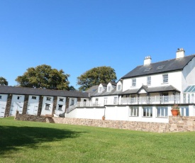 Shute Farm Apartment