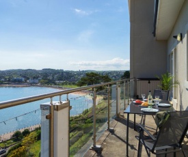 Beautiful Apartment in Torquay with Sea View