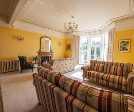 Crofton House Hotel