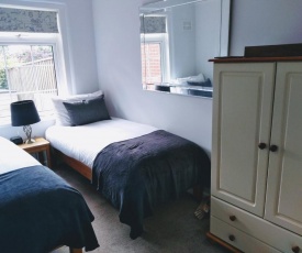 Lovely new double/twin ensuite room (near Torbay Hospital)