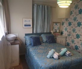 Self Contained Rooms in Central Torquay