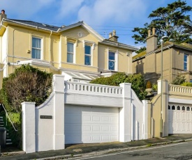 The Birches - Large Victorian Villa, Torquay