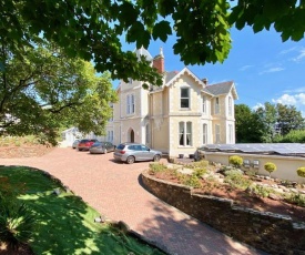 Torbay Rise - With pool, hot tub, sauna, gym, games and cinema room; sea views