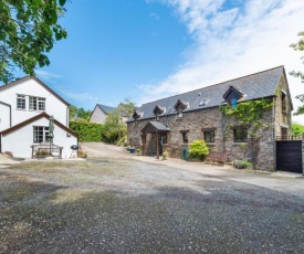 Serene Farmhouse in Westward Ho near the sea