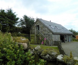 Dartmoor Barn on North Hessary Tor