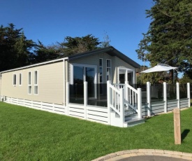 6 berth luxury lodge in Christchurch Dorset