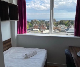 En Suite Rooms & Studios, BOURNEMOUTH - SK