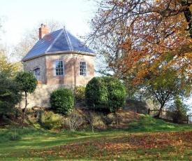 The Folly at Castlebridge, SHAFTESBURY