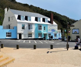 Lulworth Cove Inn