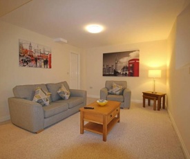 Sillars Getaways - Modern Two Bedroom Apartment - Central Darlington