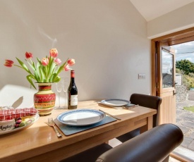 Romantic holiday home in Croyde near beach