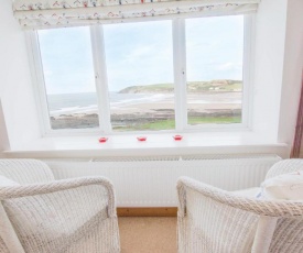 Stables Croyde | 4 Bedrooms / Sleeps 8 | Sea & Beach Views