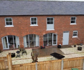 Enormous 3 Bedroom barn conversion - The Granary