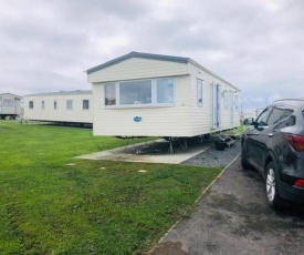 2 bedroom static caravan 5* Sand Le Mere Holiday Village Near Withernsea, E. Yorkshire