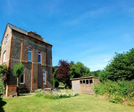 Unique Mansion in Battle Kent with Garden