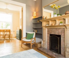 Classic Victorian house sleeps 8 in East Brighton