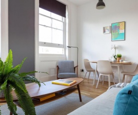 Stylish Central Brighton Apartment 500 m from Brighton Beach