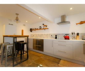 Terraced Kemptown house with a balcony by the sea