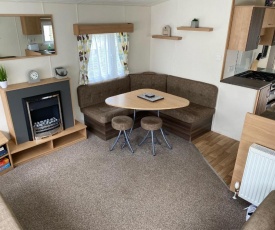 Valleys Rest, Coghurst Hall Holiday Park, Hastings