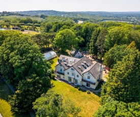 Guestling Hall Hotel