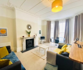 Elegant Spacious Apartment in Heart of St Leonards