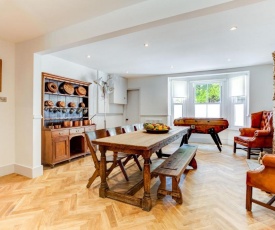 Stunning Seaside Home Next To Alexandra Park