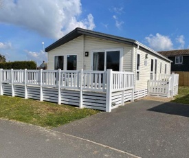 Pevensey Bay Holiday Park Corner Lodge With Own Garden 3 Bedrooms 2 Bathrooms Beach 5 Minutes Walk