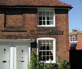 Magical Cottage in Rye Kent with Open Fireplace