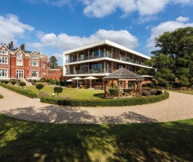 Wivenhoe House Hotel