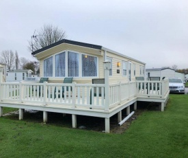 Caravan in the Cotswolds