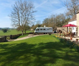 Large Static Motorhome - Stunning Countryside Views