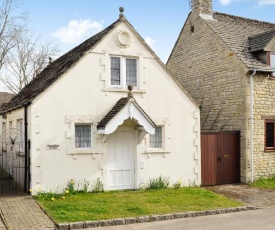 Gingerbread Cottage