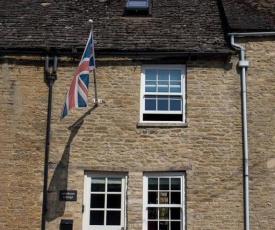 Wishbone Cottage In The Cotswolds