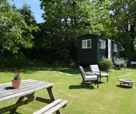 Under the Walnut Tree - Shepherds Hut