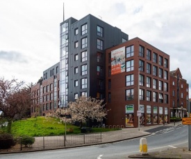 Spacious Apartment in the Heart of Exeter