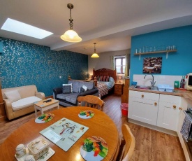 Detached Self-Catering Studio near Lyme Regis - Contactless Check-In