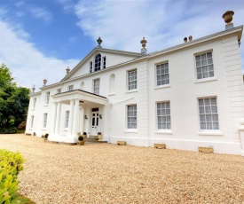 Luxury holiday home in Barnstaple with swimming pool